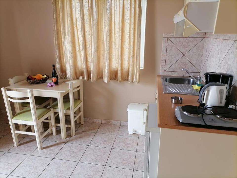 Kydoni Apartments And Studios Agia Marina 外观 照片